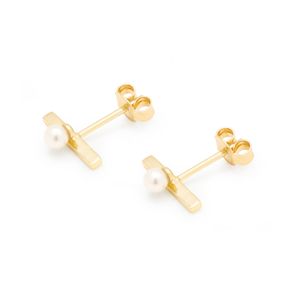 tiny silver pearl studs
