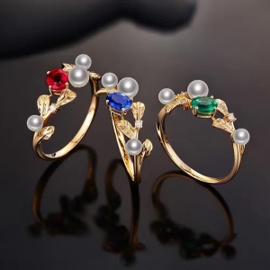 anillos de joyas de zafiros y perlas