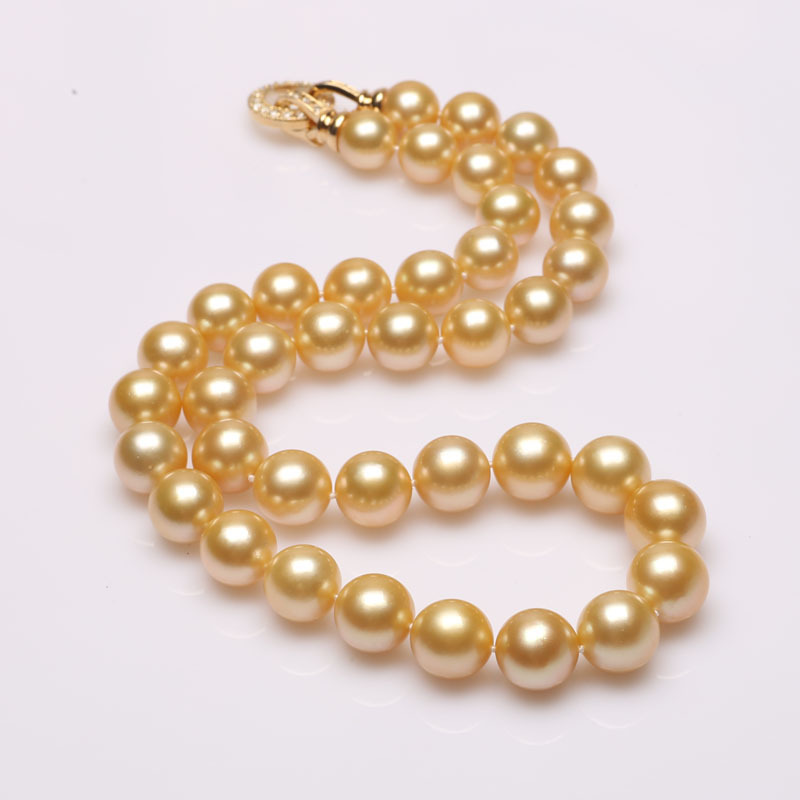 Seawater Golden Pearl Necklace