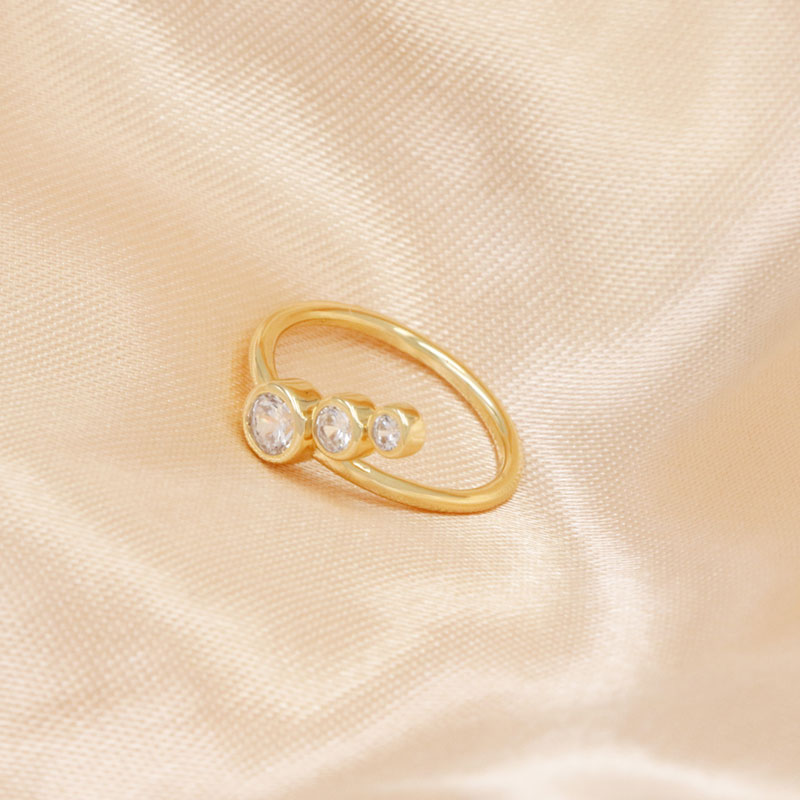 Cubic Zirconia Silver Ring Band