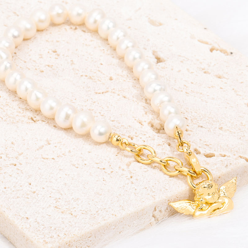 cultured freshwater pearl bracelet