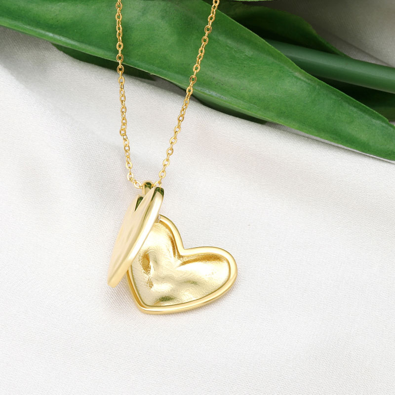 women heart locket necklace