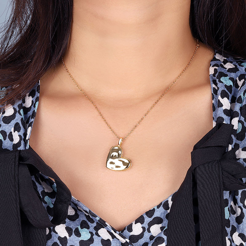 women heart locket necklace